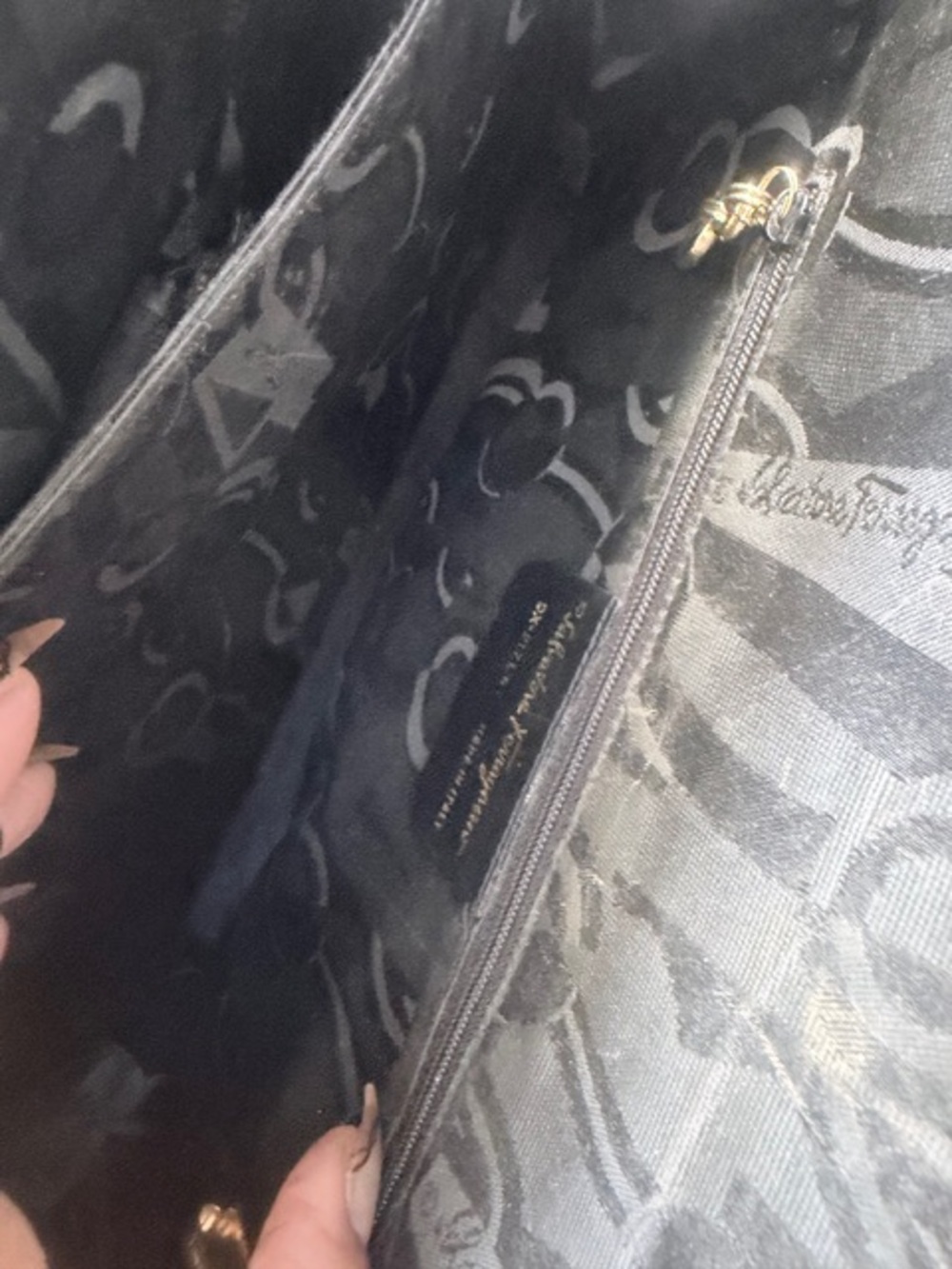 Salvatore Ferragamo Gancini tote bag - Picture 6 of 16